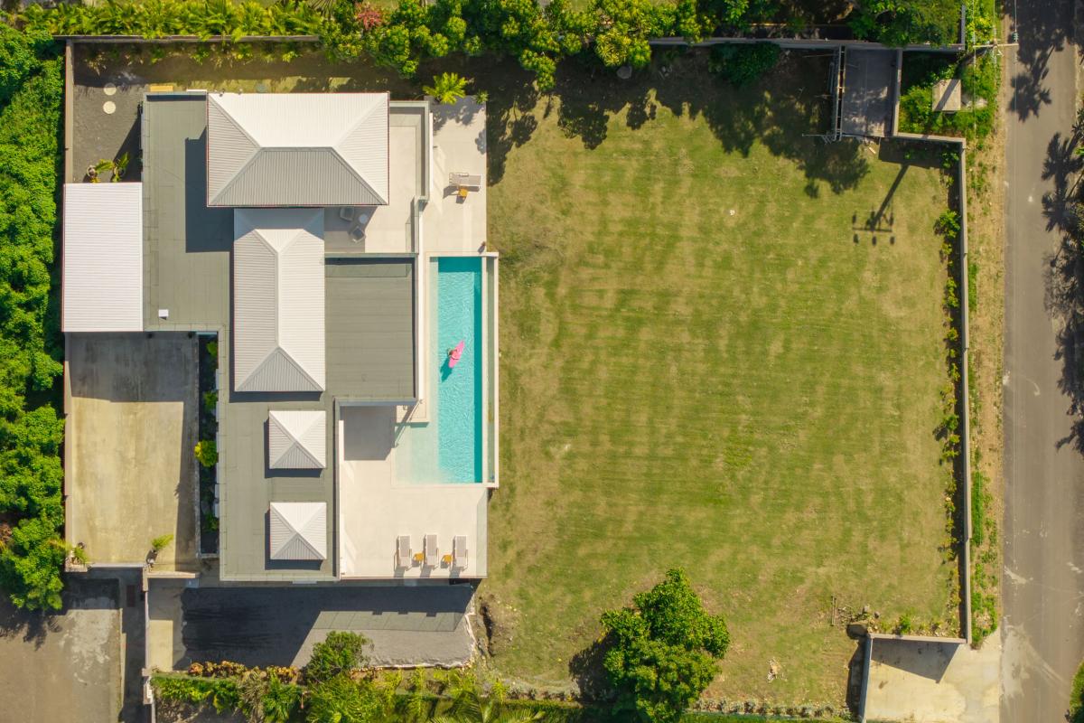 8.Location villa de luxe piscine vue mer Ste Anne Guadeloupe_Piscine vue mer